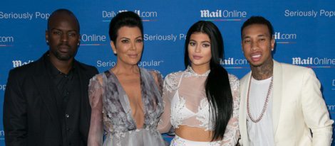 Corey Gamble, Kris Jenner, Kylie Jenner y Tyga en una fiesta organizada por Daily Mail en Cannes