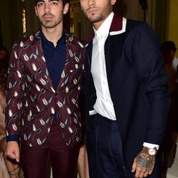 Zayn Malik y Joe Jonas en el desfile de la moda masculina de Paris