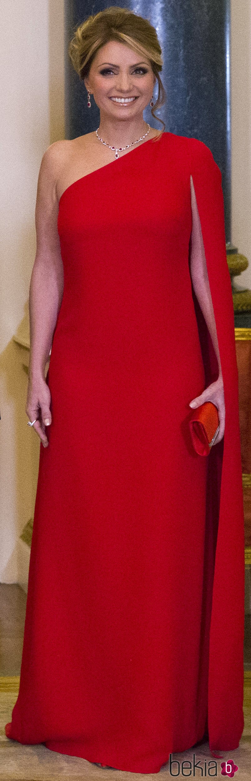 Angélica Rivera durante una al Palacio de Buckingham