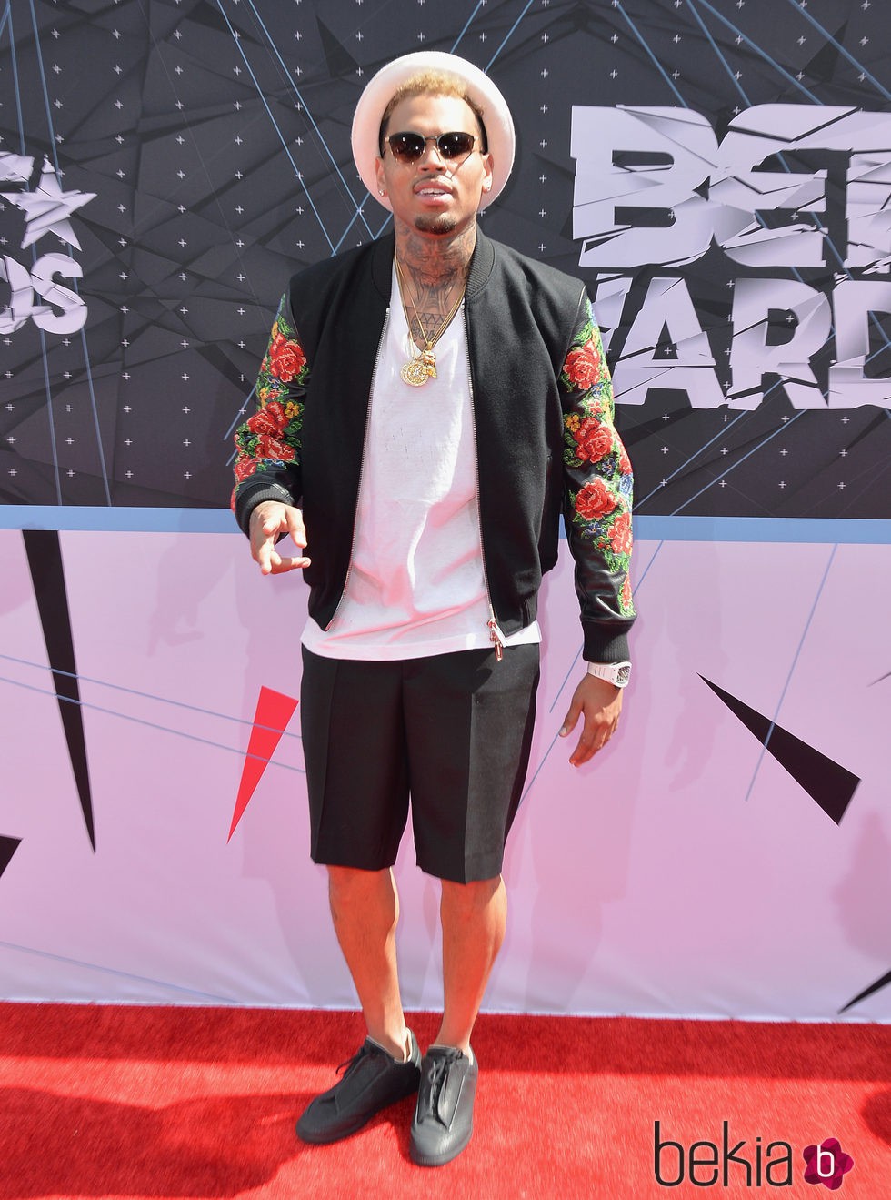 Chris Brown en la alfombra roja de los Bet Awards 2015