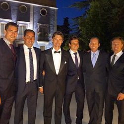Guillermo García López, Albert Costa, David Ferrer, Sergio García y Sete Gibernau con Juan Carlos Ferrero en su boda