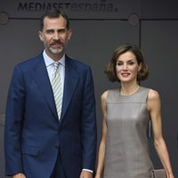 Los Reyes Felipe y Letizia en su visita a Mediaset España