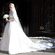 Nicky Hilton radiante con el vestido de novia camino al altar