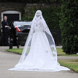 Parte trasera del vestido de novia de Nicky Hilton
