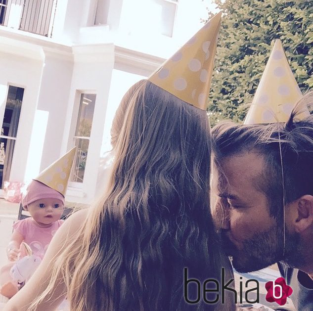 Harper Seven celebrando con su padre David Beckham su cuarto cumpleaños
