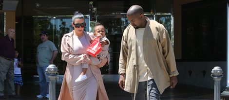 La familia West Kardashian, juntos yendo al cine