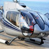 Antonio Banderas y Nicole Kimpel aterrizan en Ischia con un helicóptero privado
