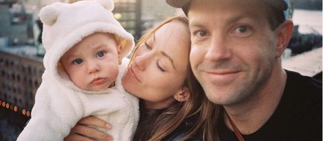 Olivia Wilde, su marido Jason Sudeikis y su hijo Otis