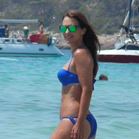 Paula Echevarría luce cuerpazo en el mar en Ibiza