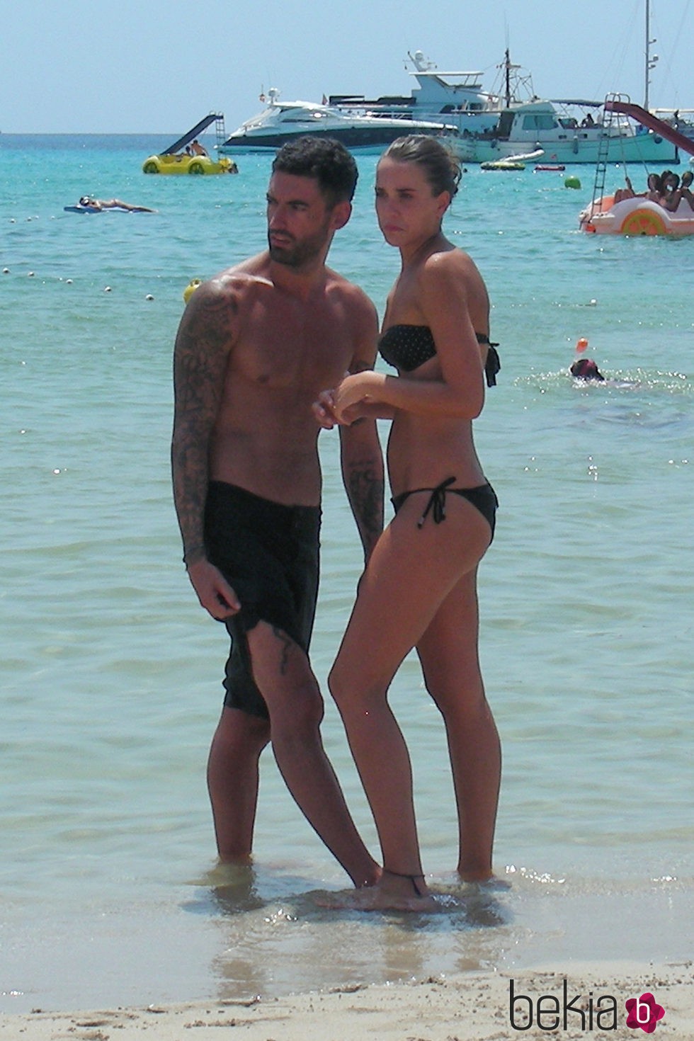 Alejandra González, de 'GH15',  y su novio Alex Guerrero en Ibiza