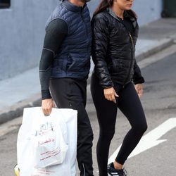 Eva Longoria y su novio José Antonio Baston de compras por Sidney