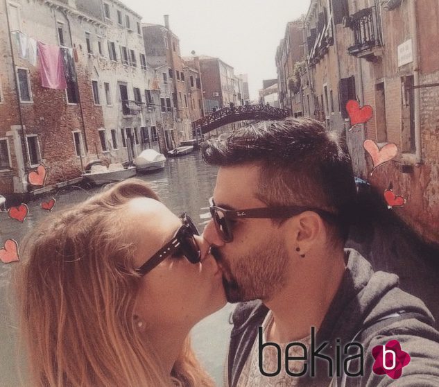 Yoli y Jonathan de 'GH 15' se besan en los canales de Venecia