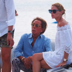 Olivia Palermo junto a Valentino en las playas de Formentera