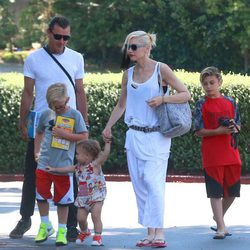Gwen Stefani y Gavin Rossdale con sus hijos