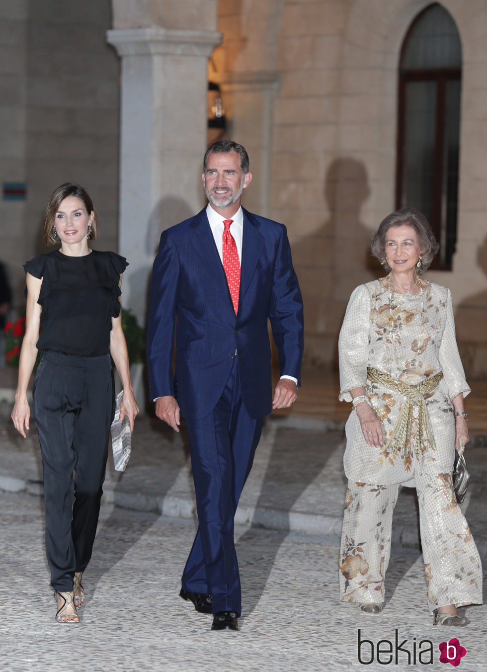 Los Reyes Felipe y Letizia y la Reina Sofía en la recepción a las autoridades y sociedad balear en Mallorca