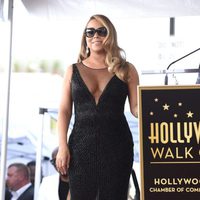 Mariah Carey recibe su estrella en el Paseo de la Fama de Hollywood
