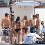 Michelle Rodriguez a bordo de un yate disfrutando con sus amigos
