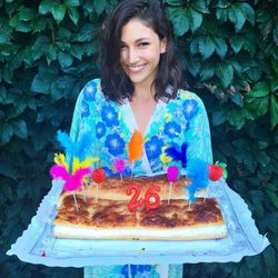 Úrsula Corberó con la tarta de su 26 cumpleaños
