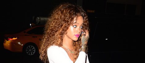 Rihanna saliendo de un pub de Nueva York tras pasar la noche con Hamilton