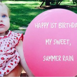 Christina Aguilera felicita a su hija Summer Rain