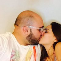 Kiko Rivera y su novia Irene Rosales besándose