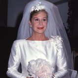 Lina Morgan vestida de novia en la serie 'Compuesta y sin novio'