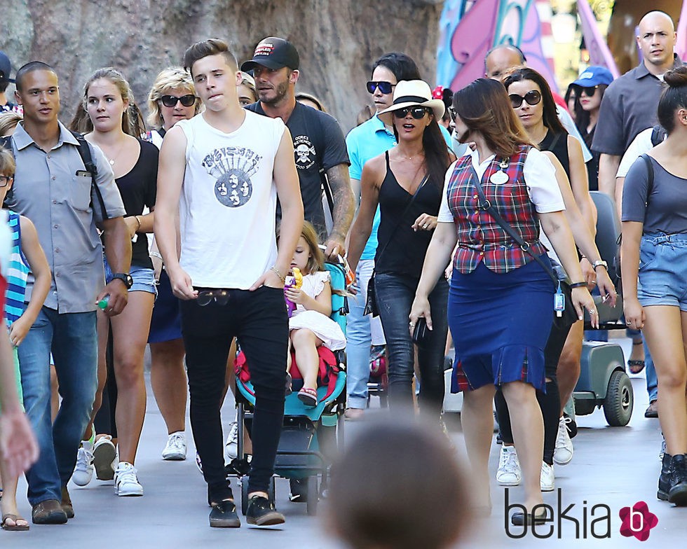 Los Beckham disfrutan de un día en familia en Disneyland