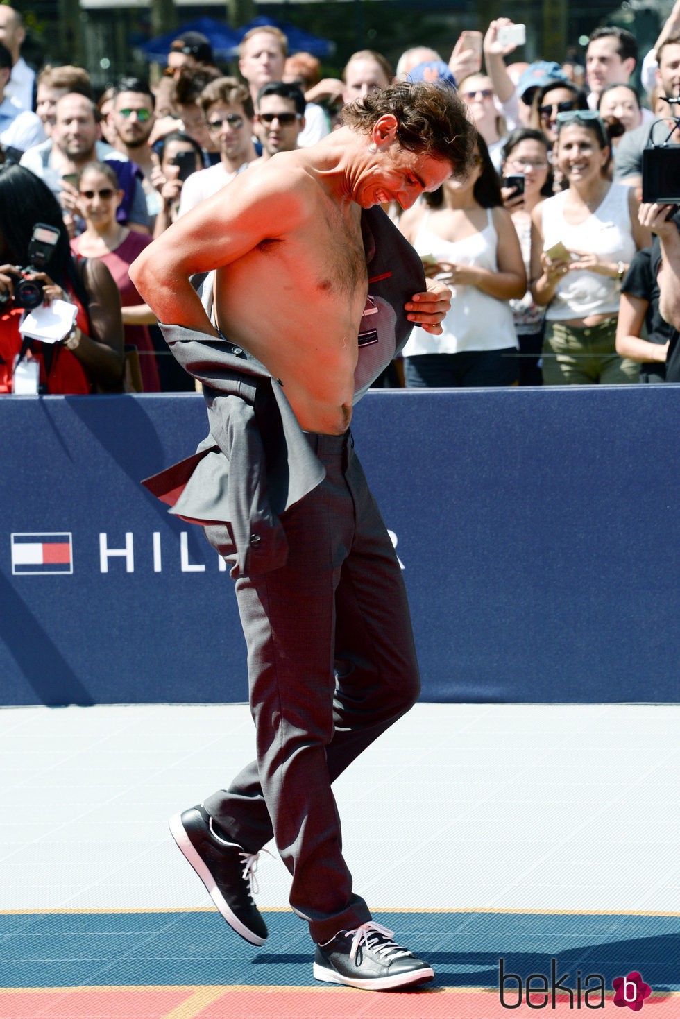 Rafa Nadal se queda sin ropa en un evento de Tommy Hilfiger en Nueva York