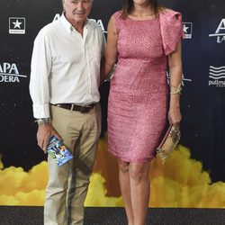 Eduardo Campoy y Mabel Lozano en el estreno de 'Atrapa la bandera' en Madrid