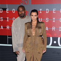 Kim Kardashian y Kanye West en los Video Music Awards 2015
