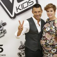 Jesús Vázquez y Tania Llasera en la presentación de la 'La Voz Kids 2'