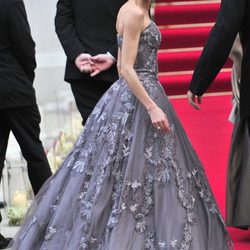 La Reina Letizia con un vestido de Felipe Varela en la boda de los Duques de Cambridge