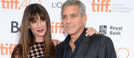 Sandra Bullock y George Clooney juntos en la presentación de 'Our Brand is Crisis'