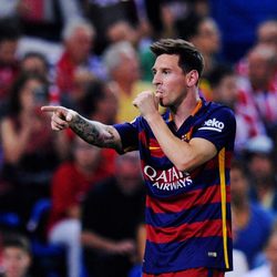 Leo Messi dedicándole el gol del Calderón a su hijo recién nacido Mateo
