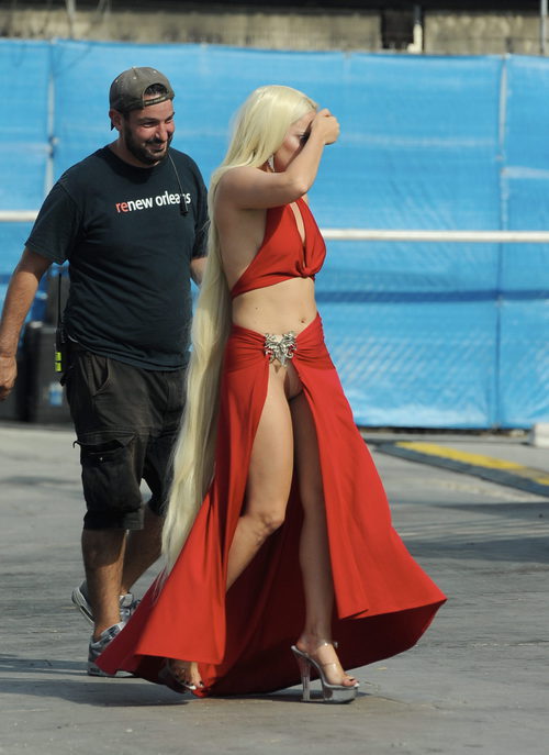 Lady Gaga enseña su ropa interior sin problemas en el rodaje de 'American Horror Story:Hotel'