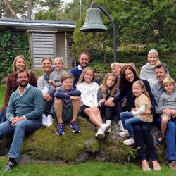 Los Príncipes de Noruega y sus hijos, Victoria de Suecia y su hija, los Príncipes de Dinamarca y sus hijos y Guillermo y Estefanía de Luxemburgo