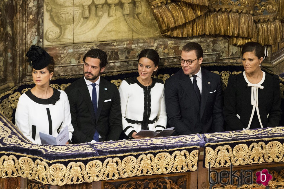 Magdalena, Carlos Felipe, Sofia, Daniel y Victoria de Suecia en la apertura del Parlamento 2015
