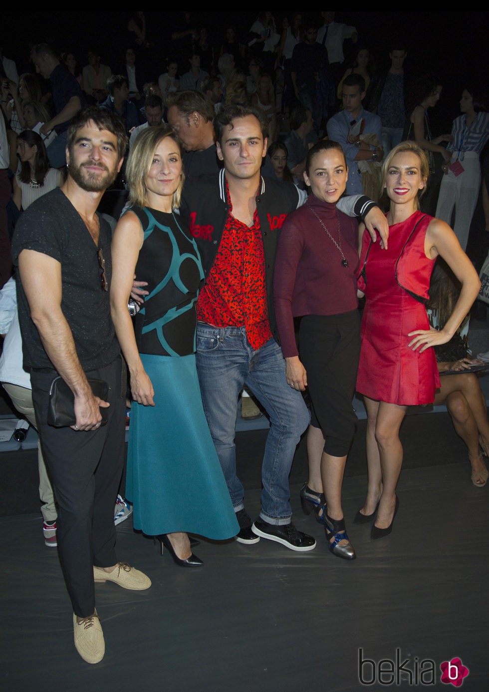 Alfonso Bassave, Nathalie Poza, Asier Etxeandía, Leonor Watling y Kira Miró en el front row de Amaya Arzuaga en Madrid Fashion Week primavera/verano 2015