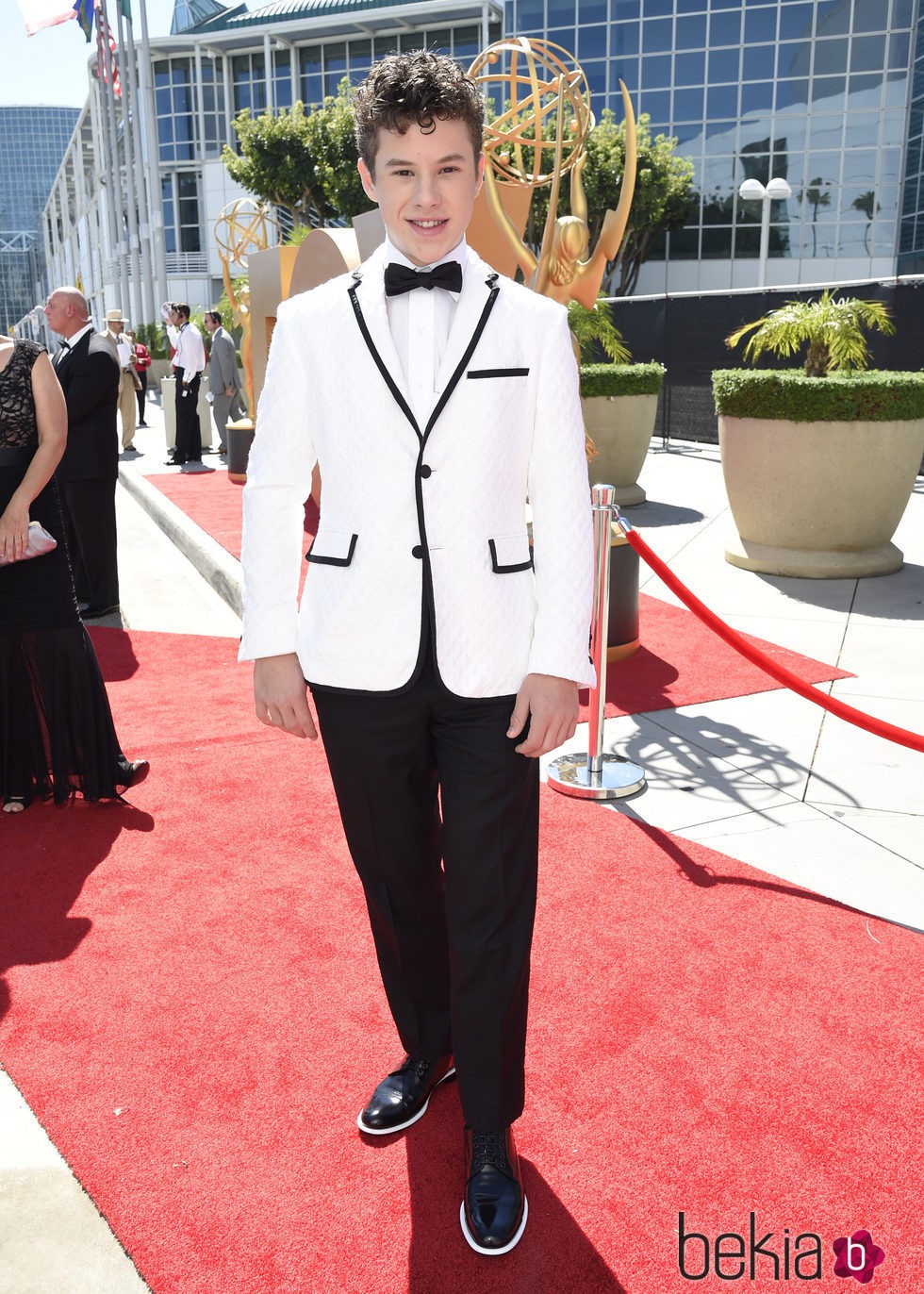 Nolan Gould en la alfombra roja de los premios Emmy 2015