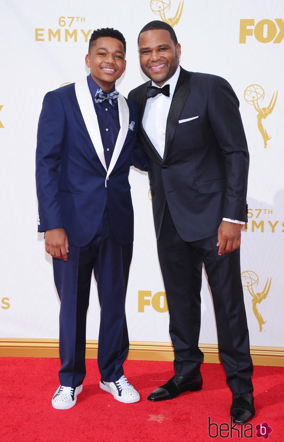 Nathan y Anthony Anderson en la alfombra roja de los premios Emmy 2015