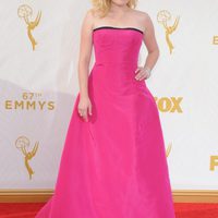 Elisabeth Moss en la alfombra roja de los premios Emmy 2015