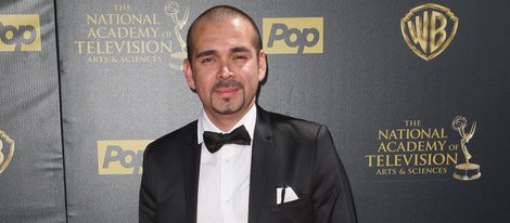 Andre Salamán Bautista en la alfombra roja de los premios Daytime Emmy