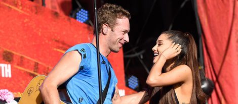 Chris Martin y Ariana Grande en el Global Citizen Festival 2015