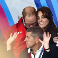 El Príncipe Guillermo, muy cariñoso con Kate Middleton en el Mundial de Rugby 2015