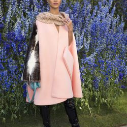 Rihanna en el desfile primavera/verano 2016 de Dior en Paris Fashion Week