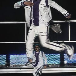 Justin Bieber, bailando en su concierto en México DF
