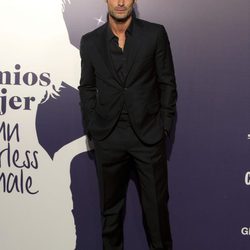 Iván Sánchez en los Premios Cosmopolitan Fun Fearless Female 2011