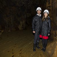 Carlos Felipe de Suecia y Sofia Hellqvist en una mina