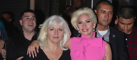Lady Gaga sale a cenar con su madre