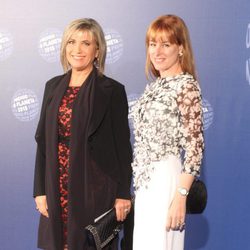 Julia Otero y Gloria Lomana en la entrega del Premio Planeta 2015